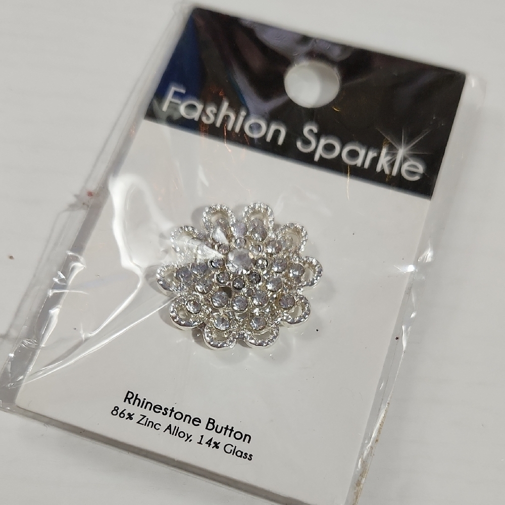 Silver Floral Rhinestone Button
